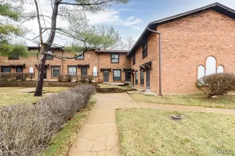 1278 N And South Rd #1278, Saint Louis, MO 63130