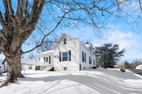 1237 N Spanish St, Cape Girardeau, MO 63701