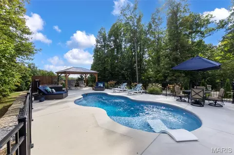 Exterior - 571 Hydepark Dr, Jackson, MO 63755 photo 17 of 23
