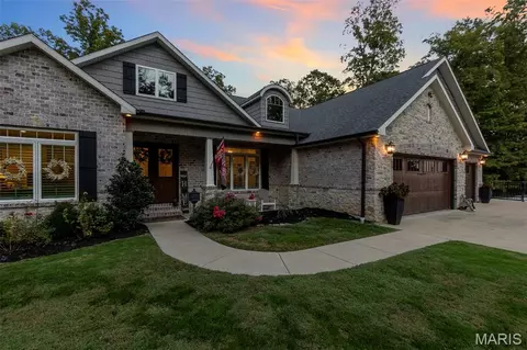 Exterior - 571 Hydepark Dr, Jackson, MO 63755 photo 4 of 23