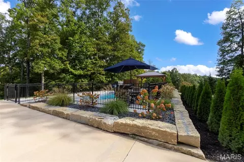 Exterior - 571 Hydepark Dr, Jackson, MO 63755 photo 16 of 23