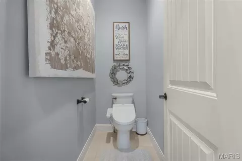 Bath - 571 Hydepark Dr, Jackson, MO 63755 photo 2 of 7