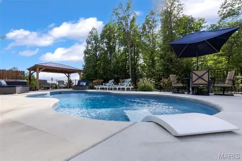 Exterior - 571 Hydepark Dr, Jackson, MO 63755 photo 19 of 23