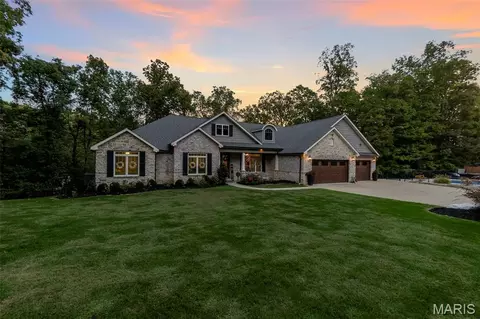 Exterior - 571 Hydepark Dr, Jackson, MO 63755 photo 2 of 23