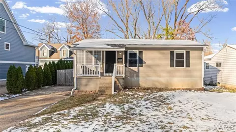 835 N Forest Ave, Webster Groves, MO 63119