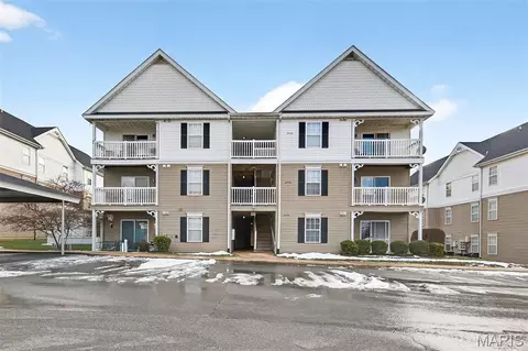 6200 Spring Creek Ln #6000, O'fallon, MO 63368