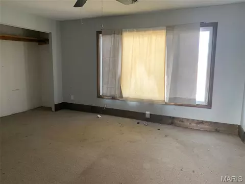 Bedroom - 325 Iris Ct, Saint Clair, MO 63077 photo 1 of 6