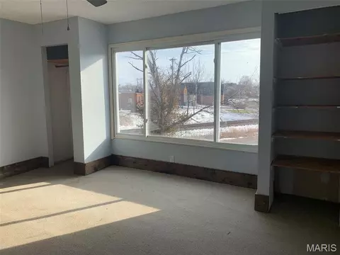 Bedroom - 325 Iris Ct, Saint Clair, MO 63077 photo 3 of 6