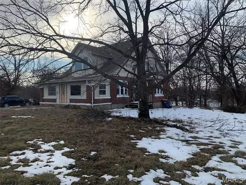 Exterior - 325 Iris Ct, Saint Clair, MO 63077 photo 5 of 10