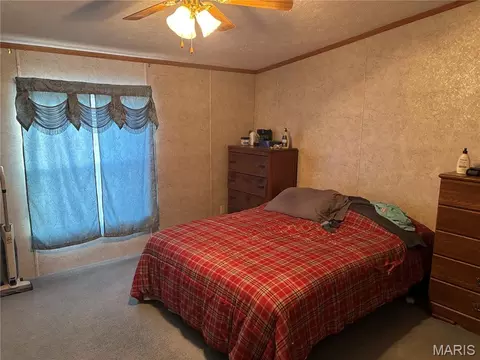 Bedroom - 13449 Highway J, Conway, MO 65632 photo 1 of 2