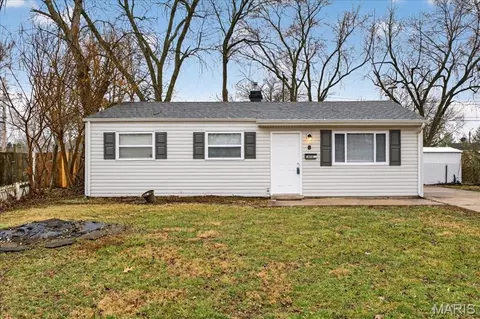 1410 Vero Dr, Wentzville, MO 63385
