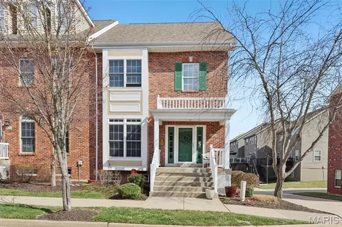 2408 N Larksong Dr, Wildwood, MO 63040