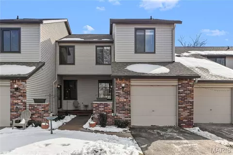 11636 Cedar Walk Dr, Saint Louis, MO 63146