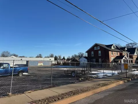 00 W Washington St, Belleville, IL 62220