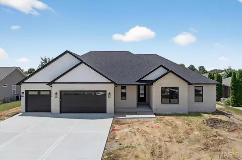 125 Gladwyn Dr, Millstadt, IL 62260