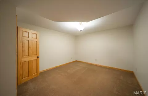 Bedroom - 622 Elk Run, Saint Clair, MO 63077 photo 7 of 9