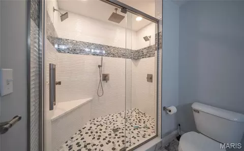 Bath - 622 Elk Run, Saint Clair, MO 63077 photo 3 of 5