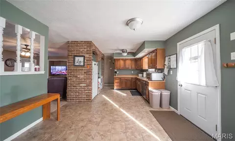 Entry Way - 3490 County Road 6220, Jadwin, MO 65501 photo 1 of 3