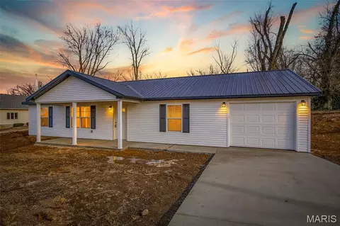 203 Laurel St, Park Hills, MO 63601