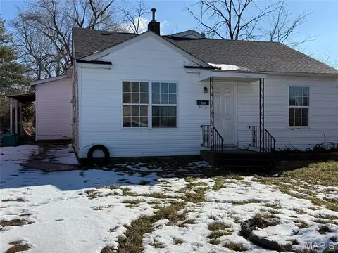 332 Fair St, Sullivan, MO 63080