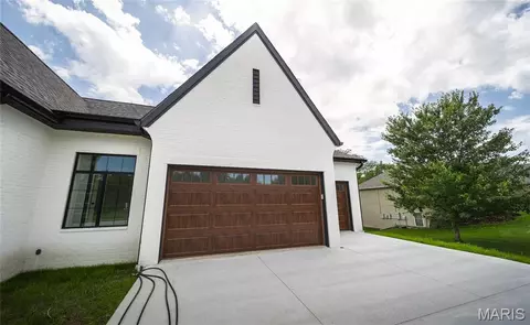 Exterior - 604 Winchester Dr, Rolla, MO 65401 photo 8 of 11