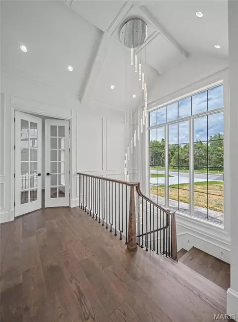 Entry Way - 604 Winchester Dr, Rolla, MO 65401 photo 5 of 13