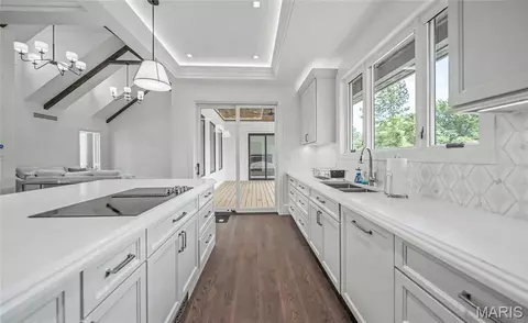 Kitchen - 604 Winchester Dr, Rolla, MO 65401 photo 5 of 7