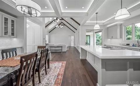 Dining - 604 Winchester Dr, Rolla, MO 65401 photo 2 of 3