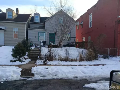 3020 Mount Pleasant St, Saint Louis, MO 63111