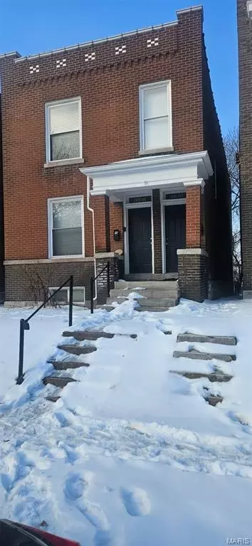 3531 Giles Ave, Saint Louis, MO 63116