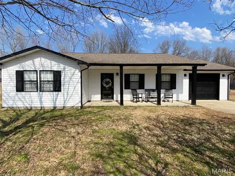 1306 Susan St, Dexter, MO 63841