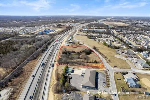 1944 W Pearce Blvd, Wentzville, MO 63385