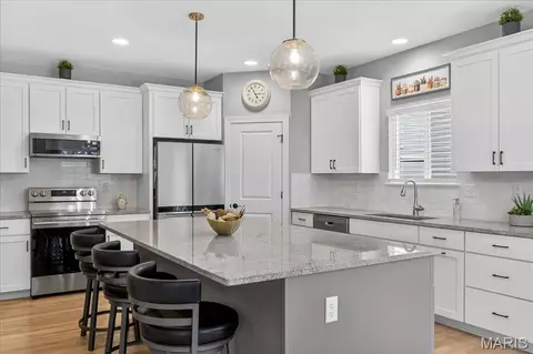 Kitchen - 5 Challenger Ct, O'fallon, MO 63366 photo 1 of 4