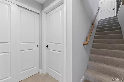 Entry Way - 5 Challenger Ct, O'fallon, MO 63366 photo 10 of 11
