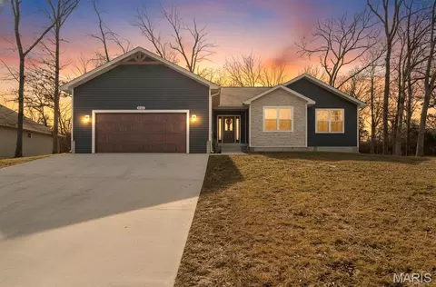 622 Scottsvale Dr, Rolla, MO 65401
