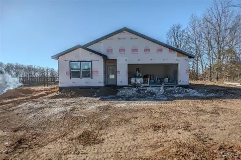 2043 Kay Ave, Lebanon, MO 65536