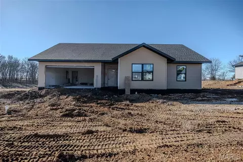 2051 Kay Ave, Lebanon, MO 65536