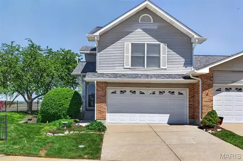 102 Parc Forest Trl #8A, Saint Charles, MO 63303