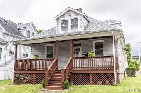 711 Erskine Ave, Saint Louis, MO 63125