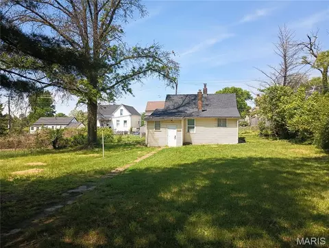 8539 Robin Ave, Saint Louis, MO 63147