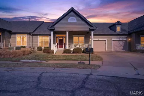 253 Meadows Of Wildwood Blvd, Wildwood, MO 63040