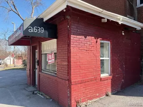 2639 Natural Brg, Saint Louis, MO 63107