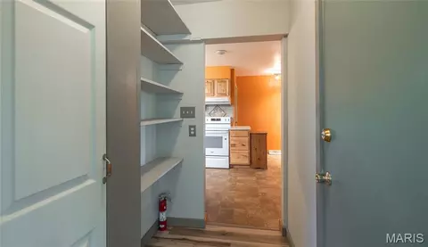 Entry Way - 10975 Barnard Rd, Crocker, MO 65452 photo 1 of 4