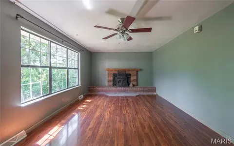 Living - 10975 Barnard Rd, Crocker, MO 65452 photo 2 of 2