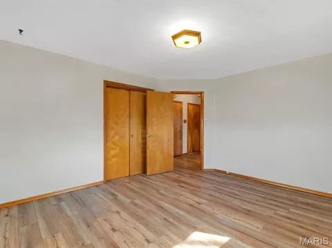 Bedroom - 747 Squaw Rd, Cuba, MO 65453 photo 3 of 6