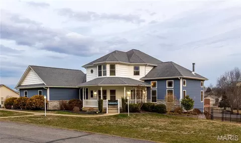 610 Oak Park Blvd, West Plains, MO 65775