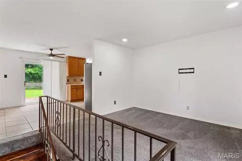 Living - 537 Blackberry Path, Arnold, MO 63010 photo 6 of 6