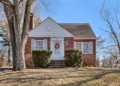820 N Elizabeth Ave, Saint Louis, MO 63135