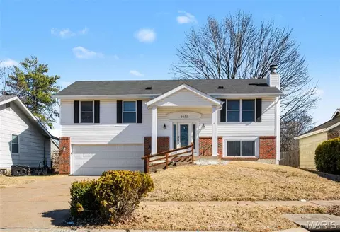4030 Tera Bera Dr, Florissant, MO 63034