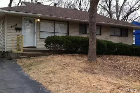 9754 Millburn Dr, Saint Louis, MO 63136